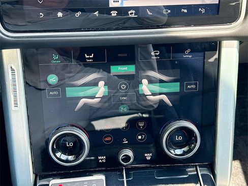 Used 2021 Land Rover Range Rover Long Wheelbase Autobiography image 17