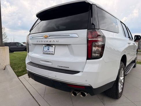 Used 2023 Chevrolet Suburban Premier AWD/4WD image 35