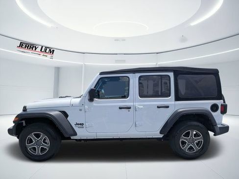 Used 2021 Jeep Wrangler Unlimited Sport AWD/4WD image 6