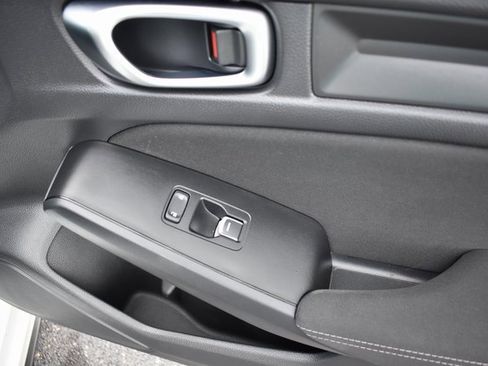 Used 2022 Honda Civic Sport image 13