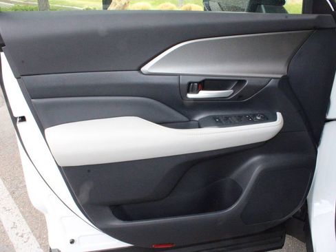 New 2026 Toyota Grand Highlander AWD image 19