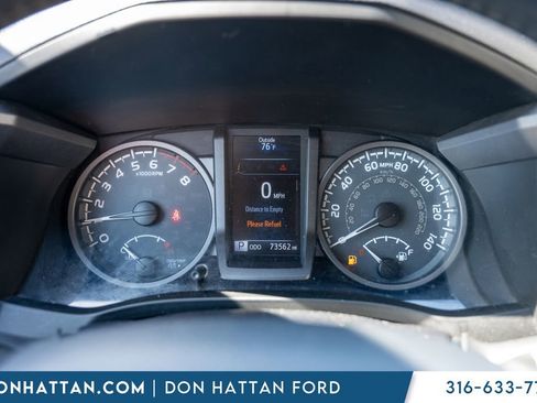 Used 2018 Toyota Tacoma TRD Sport AWD/4WD image 7