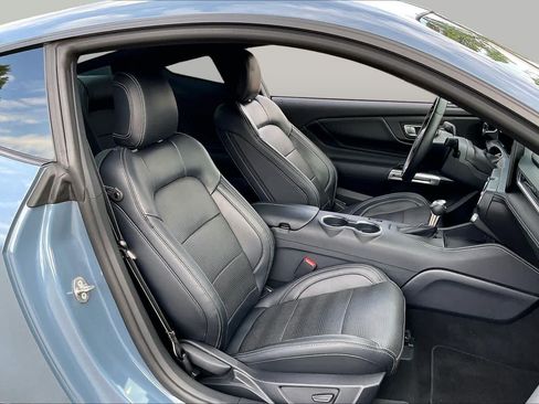 Used 2025 Ford Mustang Premium RWD image 9