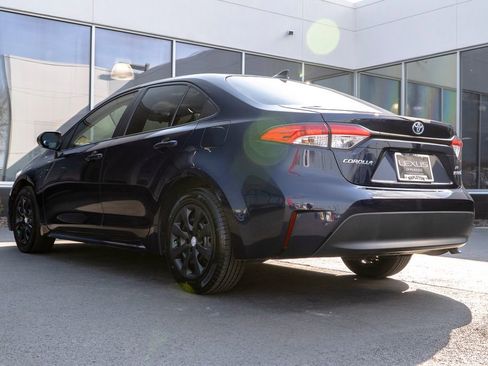 Used 2024 Toyota Corolla LE FWD image 7