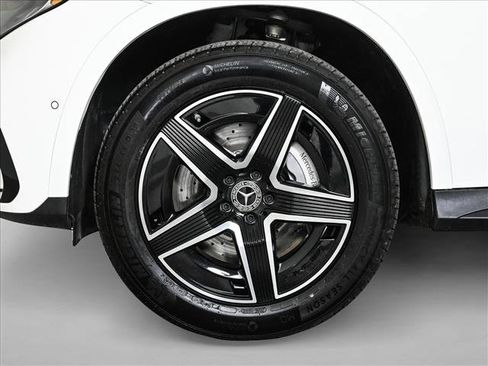 Certified 2026 Mercedes-Benz GLC 300 4MATIC w/ AMG Line image 26