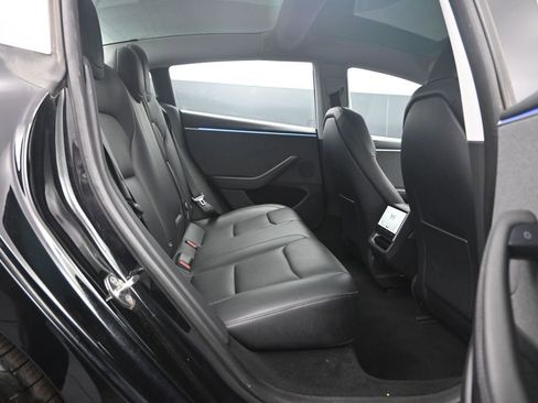 Used 2024 Tesla Model 3 Standard Range RWD image 12