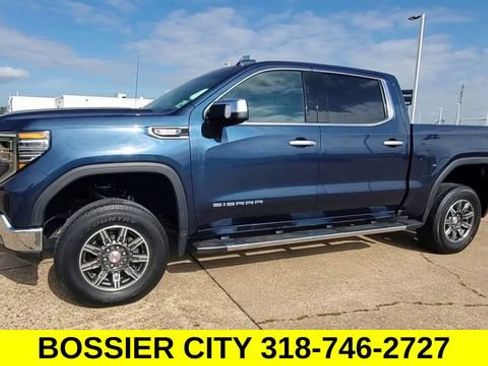 Certified 2022 GMC Sierra 1500 SLT AWD/4WD image 4