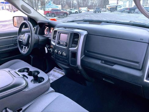 Used 2024 RAM 1500 Classic SLT image 13