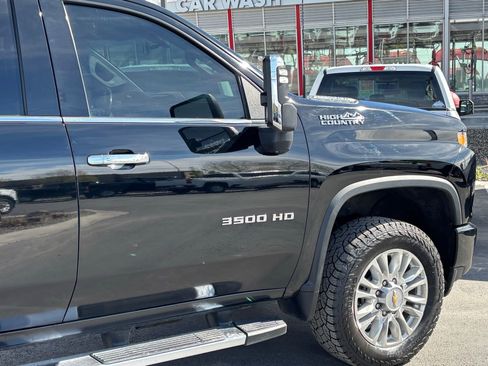 Used 2021 Chevrolet Silverado 3500 High Country AWD/4WD image 7