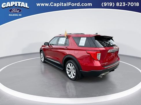 Certified 2022 Ford Explorer Platinum w/ Technology Package image 6