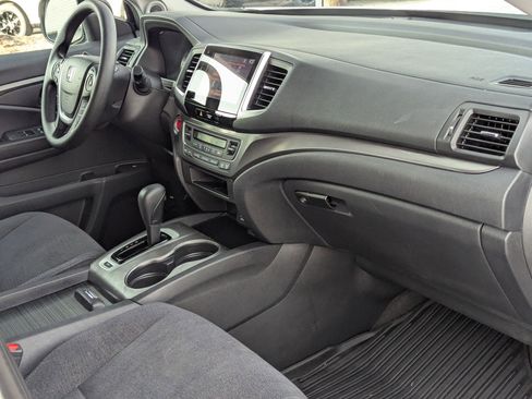 Used 2018 Honda Pilot EX image 26