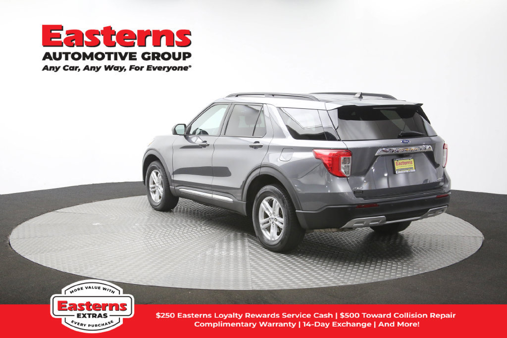 Used 2023 Ford Explorer XLT w/ Equipment Group 202A AWD/4WD image 66
