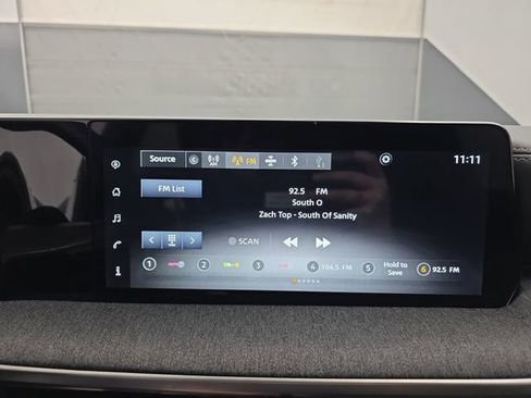 Used 2025 Nissan Kicks SV image 28