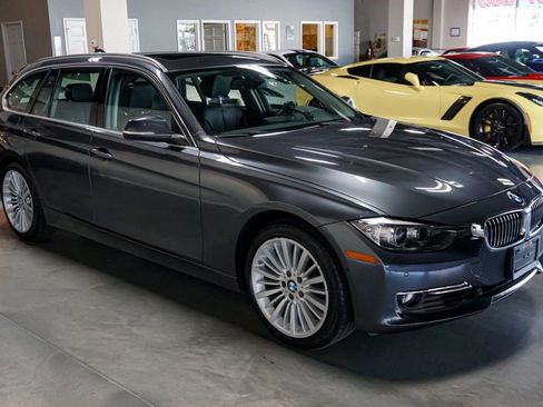 Used 2014 BMW 328i xDrive Wagon AWD/4WD image 4