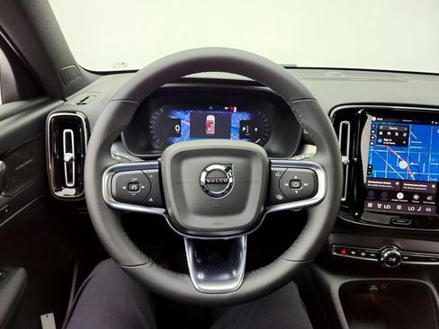New 2026 Volvo XC40 B5 Ultra w/ Protection Package Premier AWD/4WD image 21