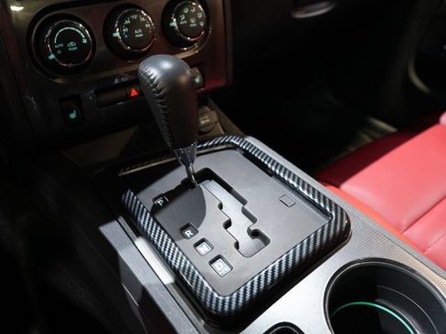 Used 2014 Dodge Challenger SXT RWD image 38