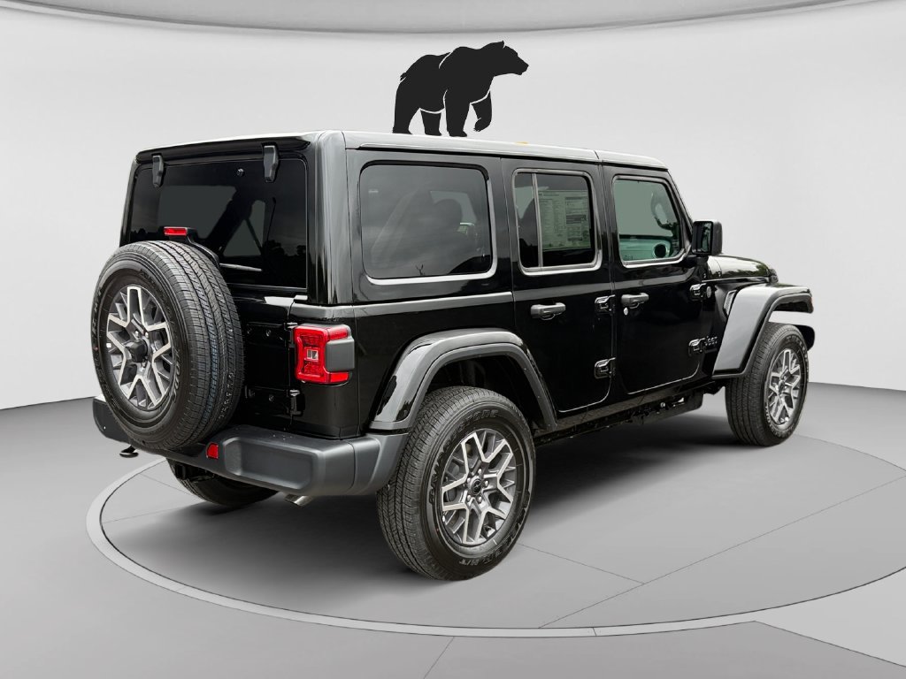 New 2026 Jeep Wrangler Unlimited Sahara AWD/4WD image 3