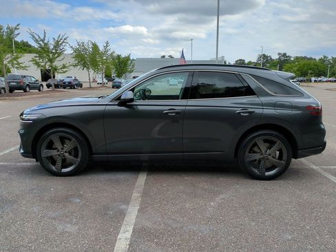 Used 2023 Genesis GV70 3.5T Sport w/ Sport Prestige Package AWD/4WD image 7