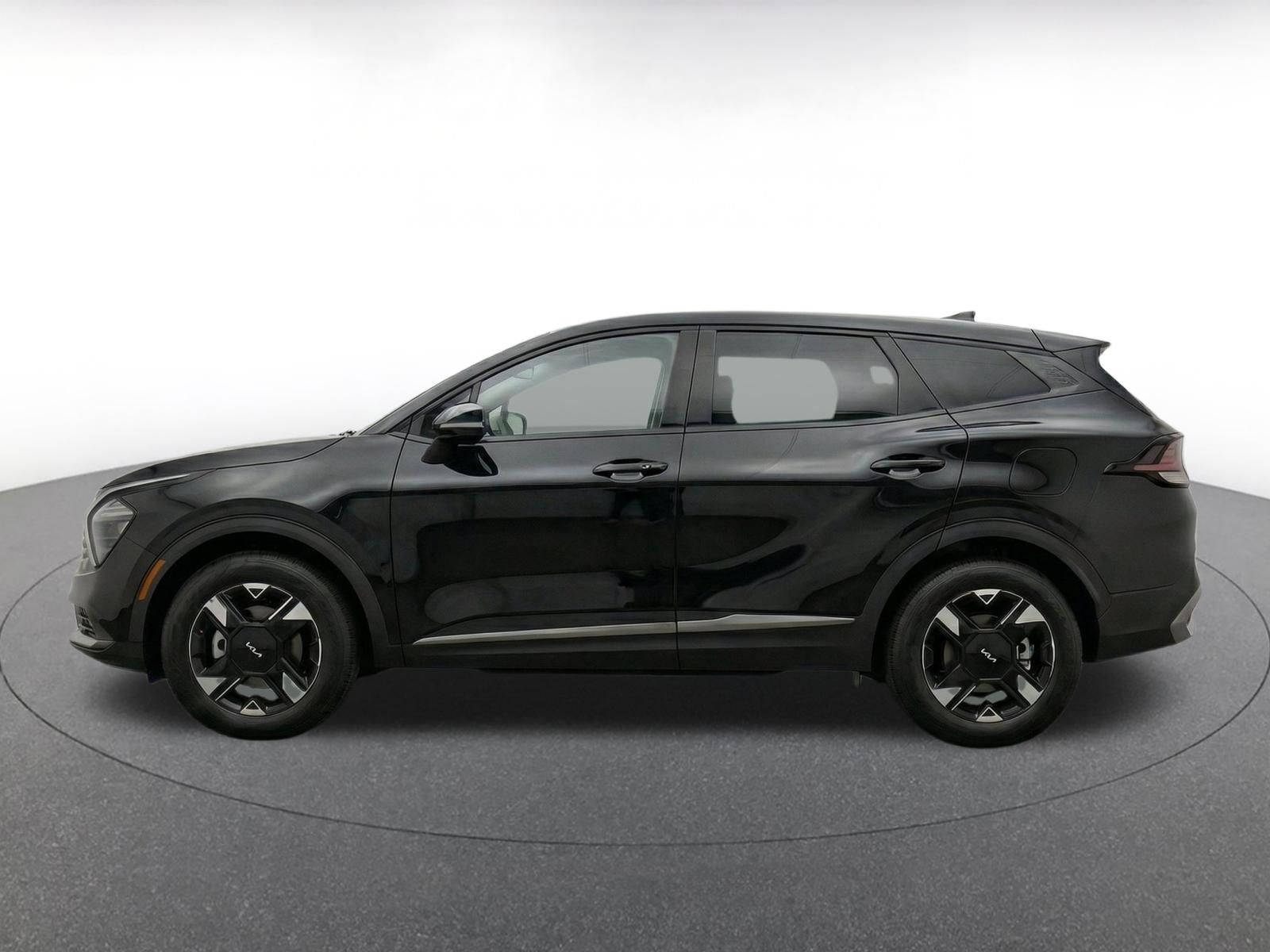 Used 2026 Kia Sportage LX FWD image 4