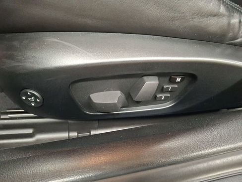 Used 2011 BMW M3 Convertible image 13