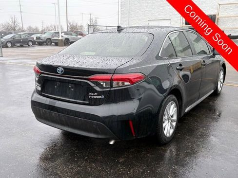Used 2024 Toyota Corolla XLE image 7
