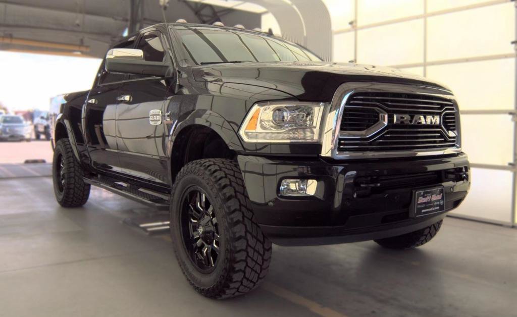 Used 2018 RAM 2500 Longhorn AWD/4WD image 1