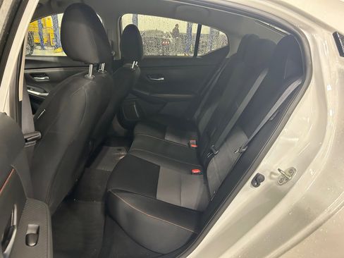 Used 2024 Nissan Sentra SR image 5