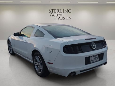 Used 2014 Ford Mustang V6 w/ Equipment Group 102A image 7