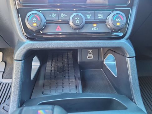 Used 2024 Ford Ranger Lariat w/ FX4 Off-Road Package AWD/4WD image 33
