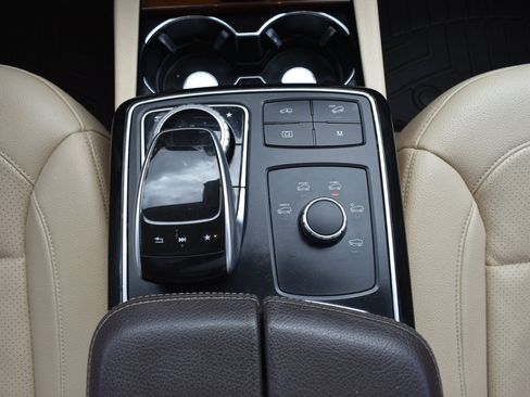 Used 2018 Mercedes-Benz GLS 450 4MATIC w/ Premium Package image 26