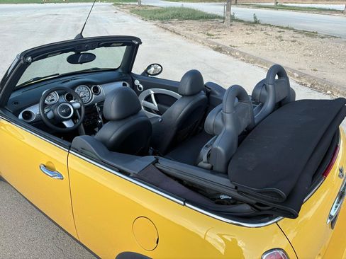 Used 2008 MINI Cooper Convertible FWD image 42