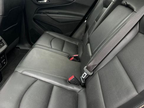 Used 2018 Chevrolet Equinox Premier FWD image 5