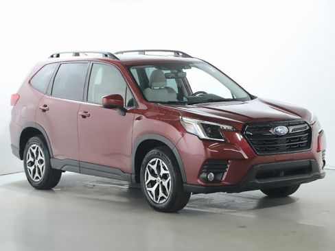 Certified 2023 Subaru Forester Premium image 9