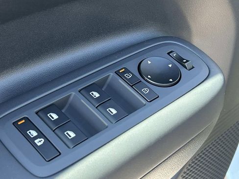 New 2026 Hyundai Santa Fe SE image 17