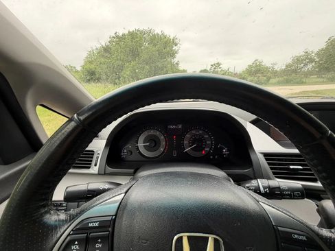 Used 2012 Honda Odyssey EX-L image 24