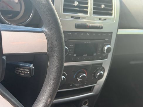 Used 2009 Dodge Charger SXT image 11