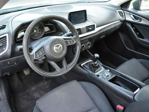 Used 2017 MAZDA MAZDA3 Sport FWD image 11