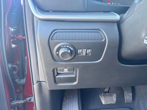 New 2026 Jeep Grand Wagoneer L Limited image 13