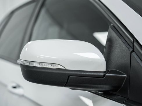 Used 2023 Ford Edge ST image 13