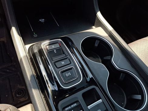Used 2025 Honda Pilot Black Edition image 11