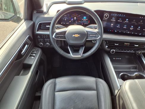 Used 2025 Chevrolet Tahoe LT AWD/4WD image 15