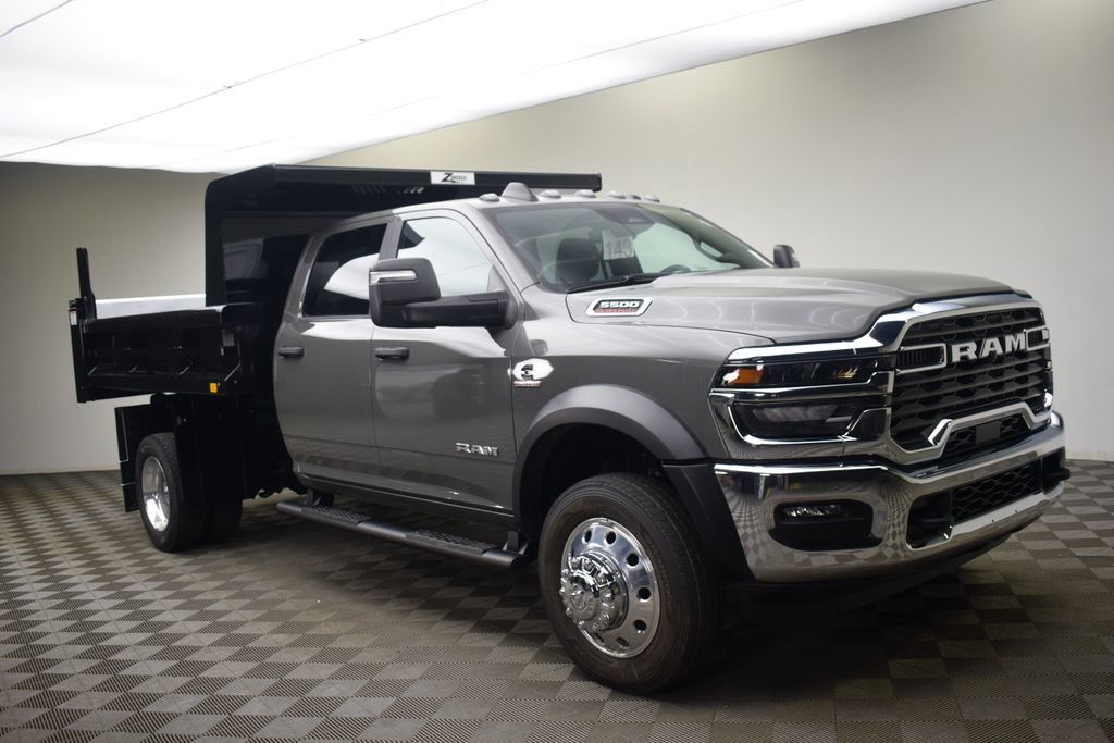 New 2026 RAM 5500 4x4 Crew Cab image 10