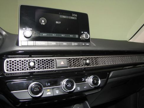 Certified 2025 Honda Civic LX image 7