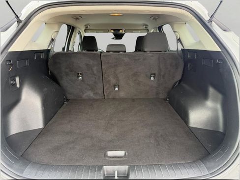 Certified 2025 Kia Sportage LX image 14