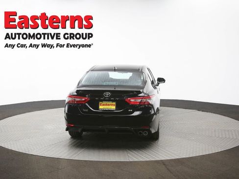 Used 2019 Toyota Camry SE image 35