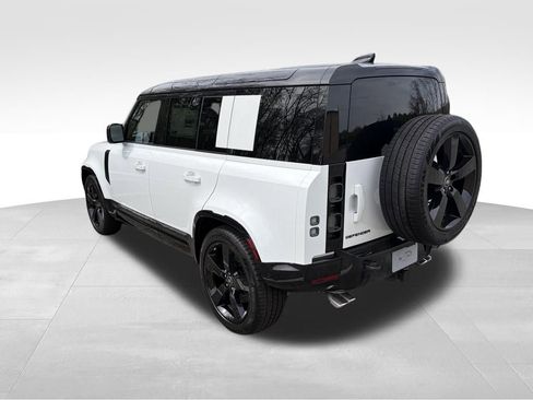 New 2025 Land Rover Defender 110 V8 AWD/4WD image 6