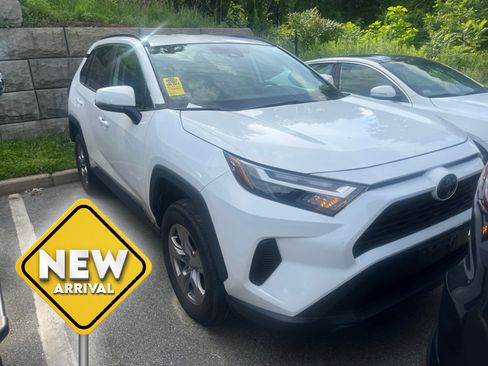 Used 2023 Toyota RAV4 XLE w/ XLE Grade Weather Package AWD/4WD image 1