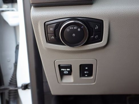 Used 2018 Ford F150 XLT w/ Equipment Group 302A Luxury image 33