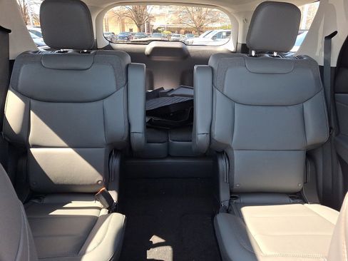 New 2026 Ford Explorer Active image 41