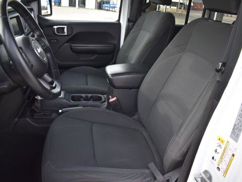 Used 2018 Jeep Wrangler Unlimited Sport S image 21